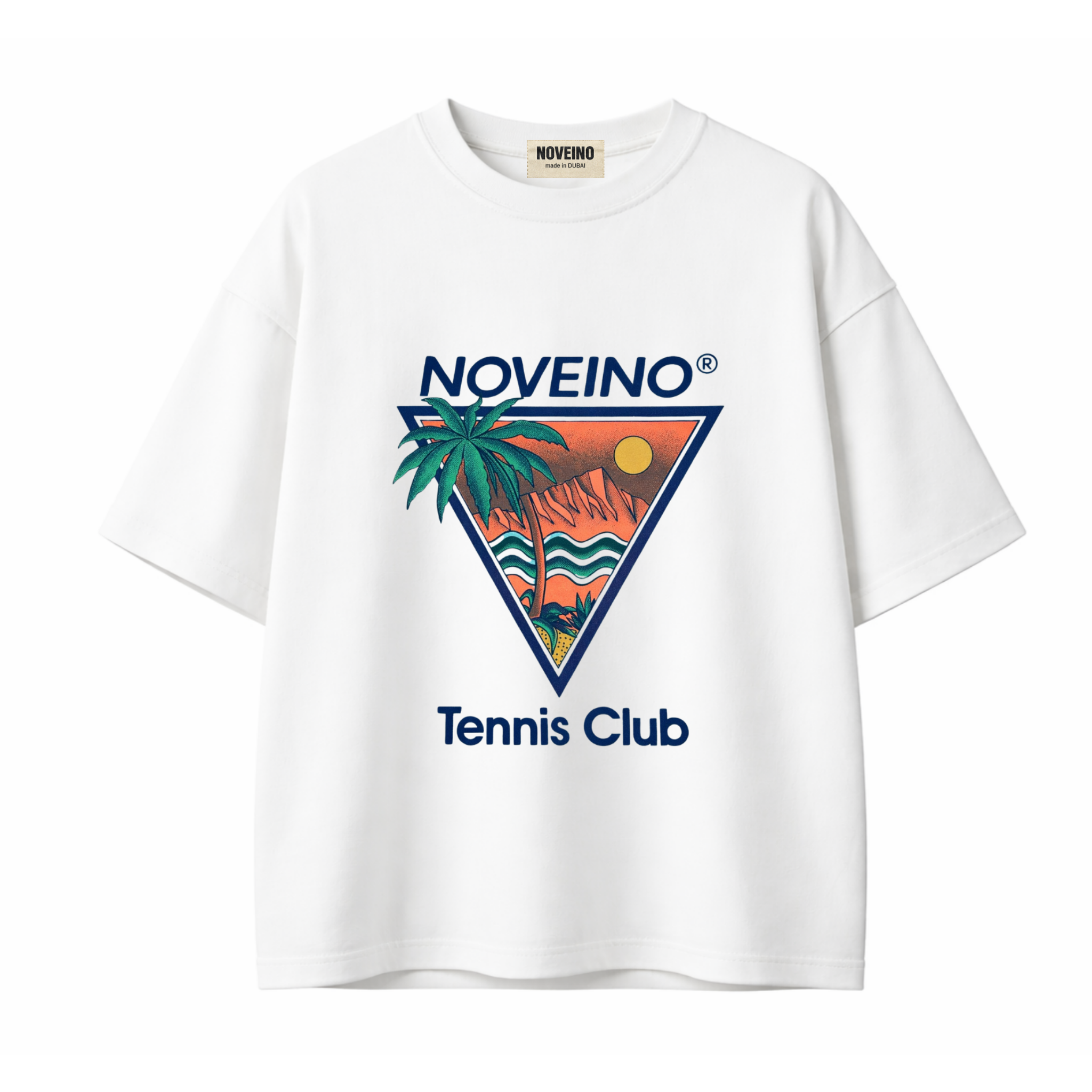 NOVEINO tennis club t-shirt with logo, casual athletic wear for tennis players, in a comfortable fit and breathable fabric.