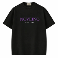 NOVEINO Forma t-shirt in black with round neckline and short sleeves, casual fit, displayed on a plain background.
